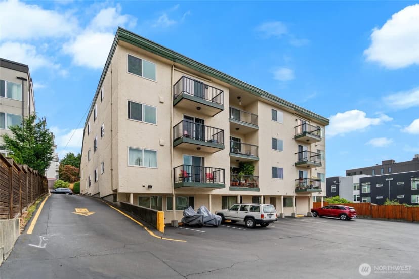 Property photo for 8747 Phinney Avenue N #12, Seattle photo 23