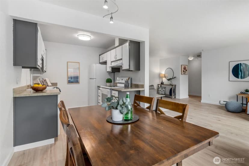 Property photo for 8747 Phinney Avenue N #12, Seattle photo 11