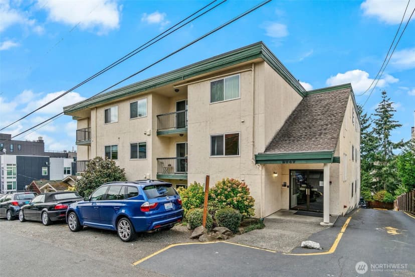 Property photo for 8747 Phinney Avenue N #12, Seattle photo 24