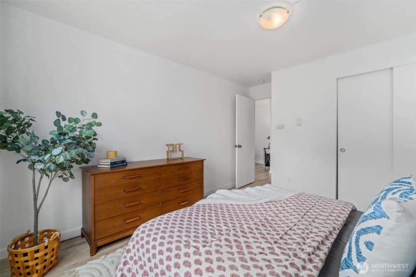 Property photo for 8747 Phinney Avenue N #12, Seattle photo 16