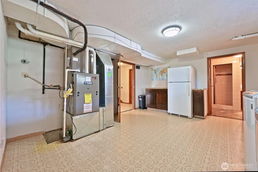 Property photo for 6921 12th Street E, Tacoma photo 29