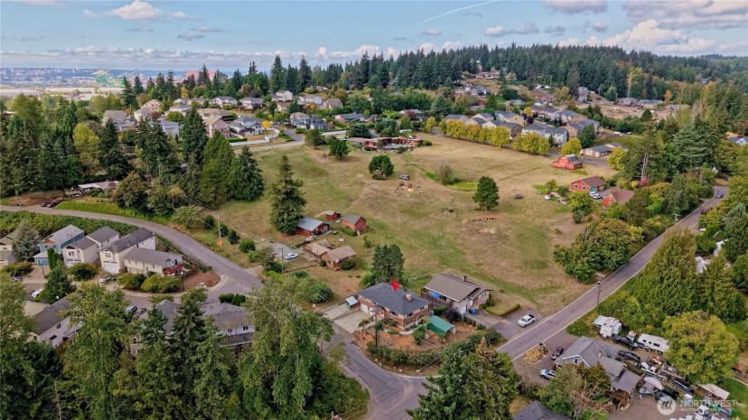 Property photo for 6921 12th Street E, Tacoma photo 38
