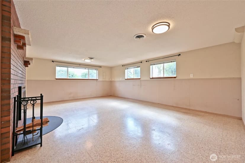 Property photo for 6921 12th Street E, Tacoma photo 26
