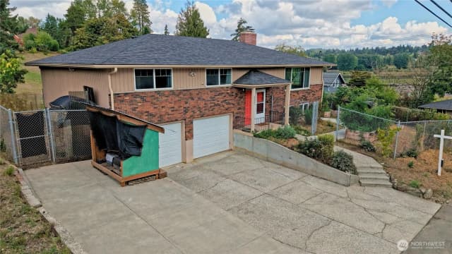 Property photo for 6921 12th Street E, Tacoma photo 3
