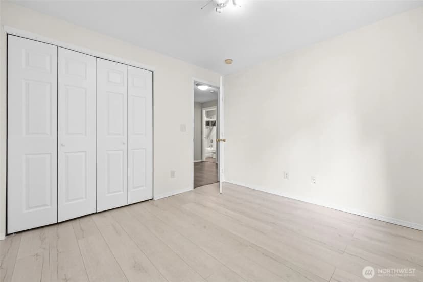 Property photo for 9735 S 222nd Street, Kent photo 17
