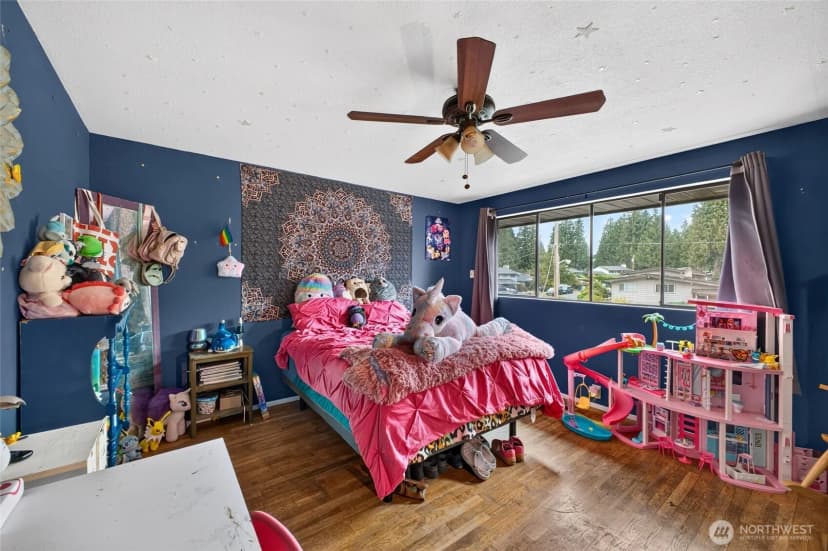 Property photo for 26523 Manchester Avenue, Kent photo 15