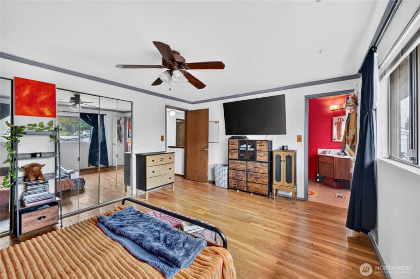 Property photo for 26523 Manchester Avenue, Kent photo 23