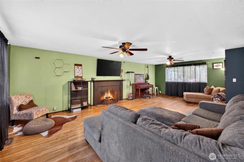 Property photo for 26523 Manchester Avenue, Kent photo 3