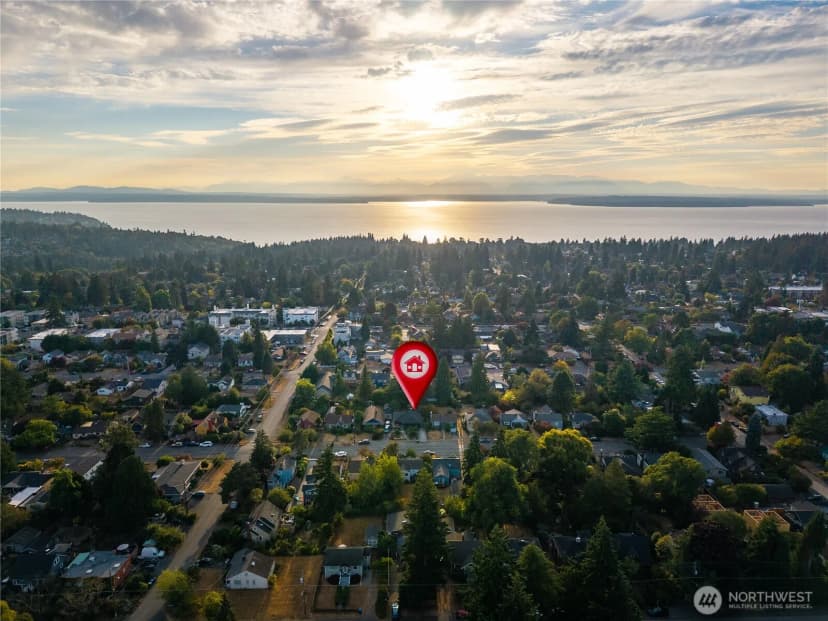Property photo for 12015 Dayton Avenue N, Seattle photo 32