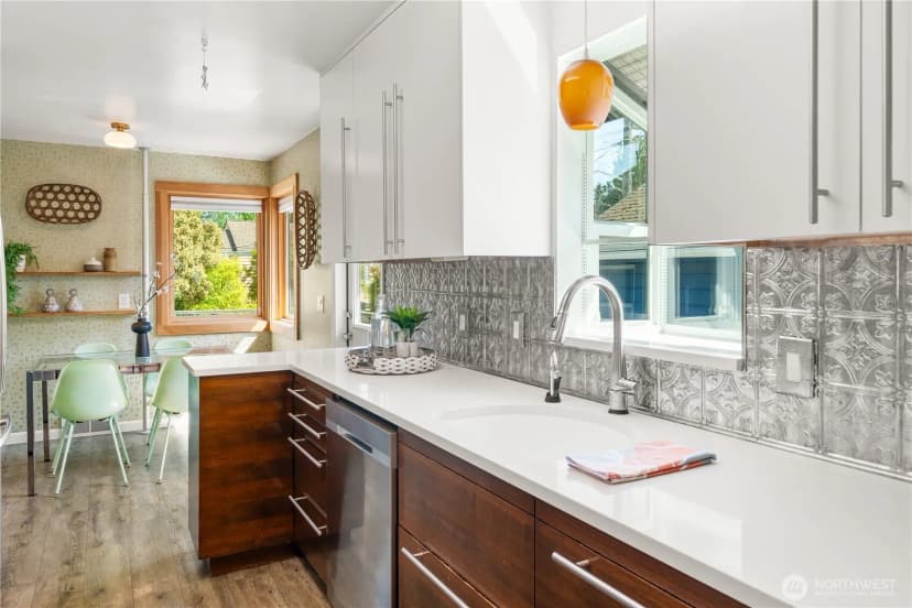 Property photo for 12015 Dayton Avenue N, Seattle photo 3