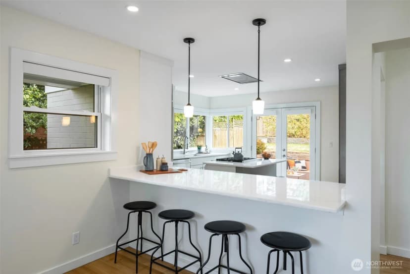 Property photo for 1908 29th Avenue W, Seattle photo 9