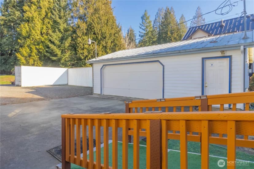 Property photo for 30961 E Lake Morton Drive Se, Kent photo 13
