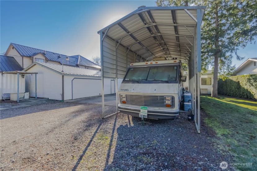 Property photo for 30961 E Lake Morton Drive Se, Kent photo 12
