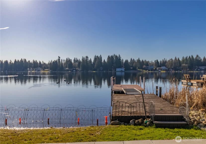 Property photo for 30961 E Lake Morton Drive Se, Kent