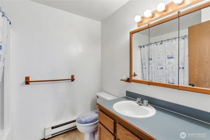 Property photo for 105 Peter Hagen Road Nw, Seabeck photo 18