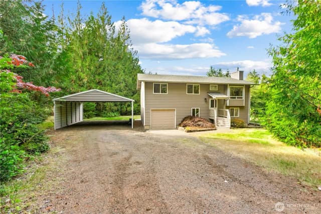 Property photo for 105 Peter Hagen Road Nw, Seabeck photo 2