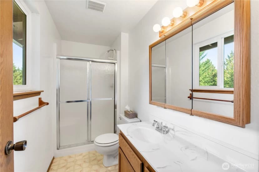 Property photo for 105 Peter Hagen Road Nw, Seabeck photo 16