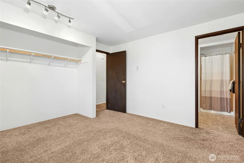 Property photo for 9255 Greenwood Avenue N #38, Seattle photo 25