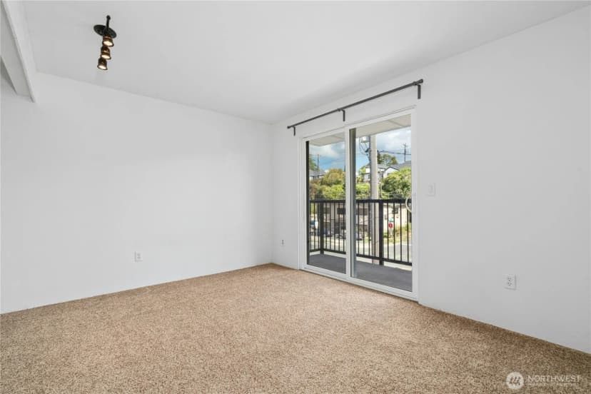 Property photo for 9255 Greenwood Avenue N #38, Seattle photo 24
