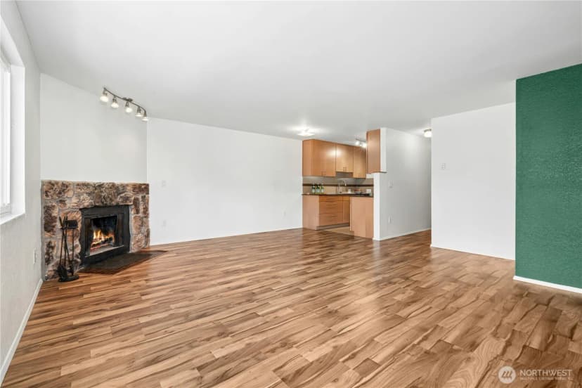 Property photo for 9255 Greenwood Avenue N #38, Seattle photo 17