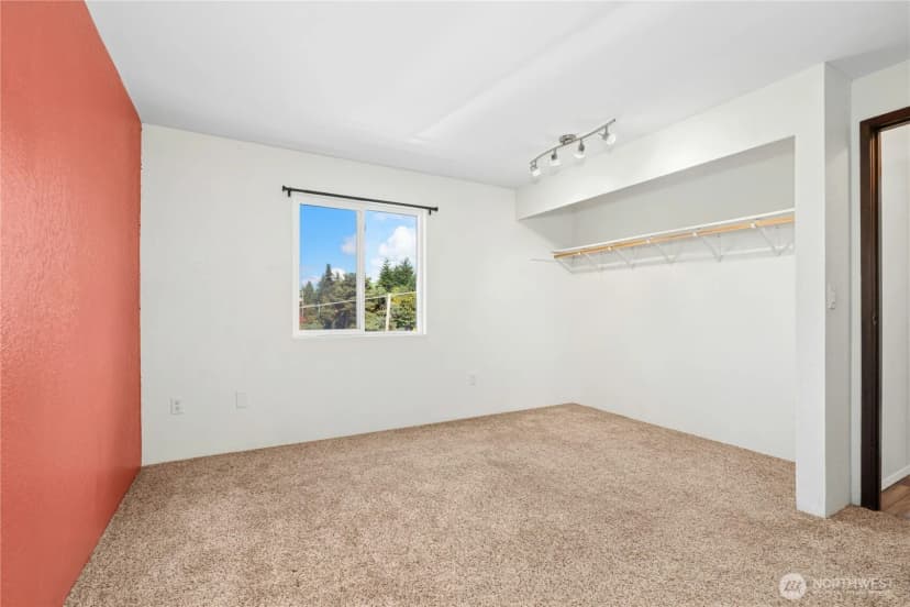 Property photo for 9255 Greenwood Avenue N #38, Seattle photo 22