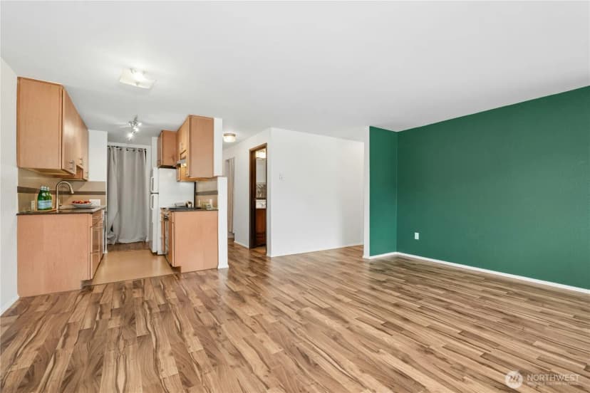 Property photo for 9255 Greenwood Avenue N #38, Seattle photo 13