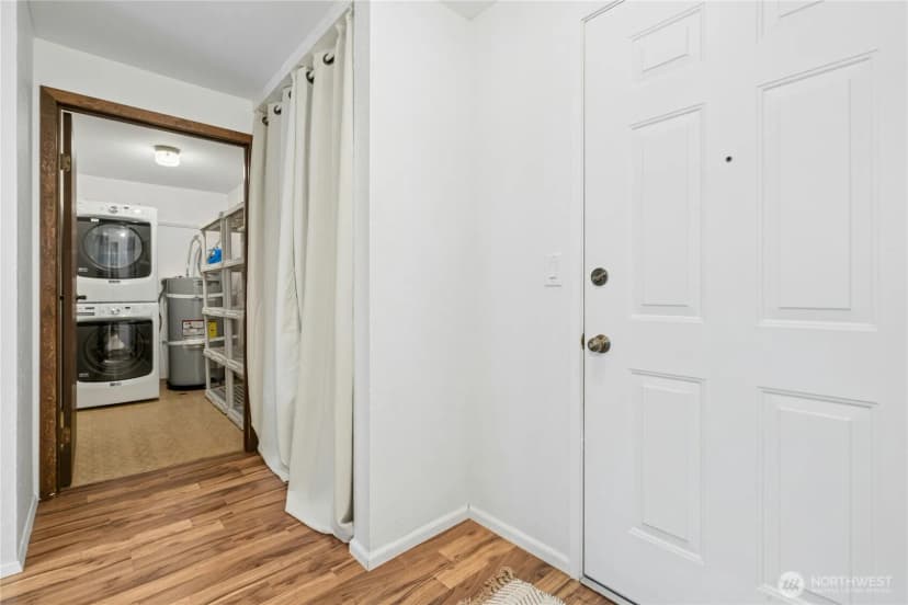 Property photo for 9255 Greenwood Avenue N #38, Seattle photo 6