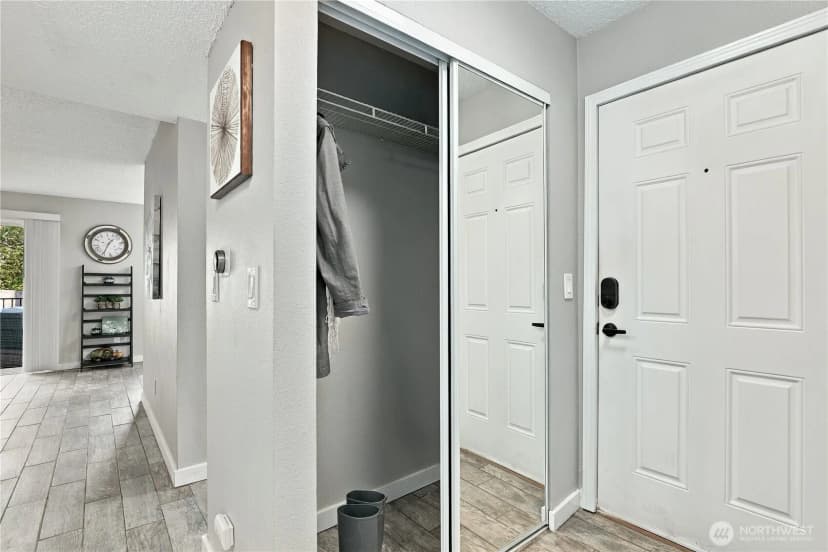 Property photo for 7340 Ne 142nd Place #unit A, Kirkland photo 6