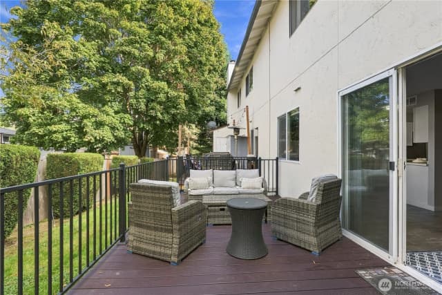Property photo for 7340 Ne 142nd Place #unit A, Kirkland photo 4