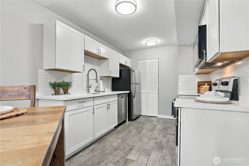 Property photo for 7340 Ne 142nd Place #unit A, Kirkland photo 17