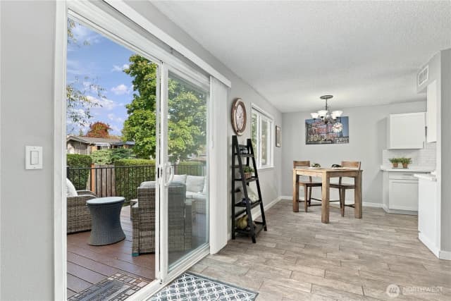 Property photo for 7340 Ne 142nd Place #unit A, Kirkland photo 5
