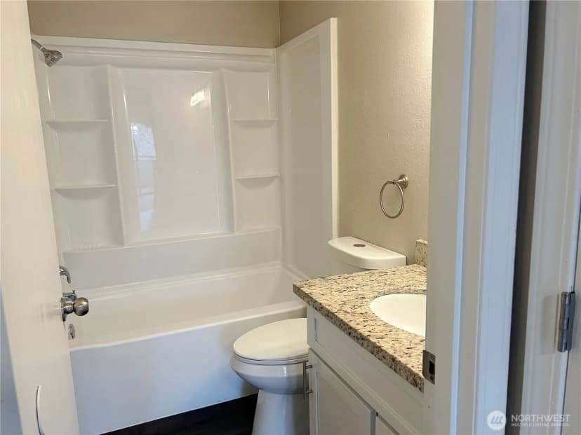 Property photo for 34034 1st Place S #g, Federal Way photo 8