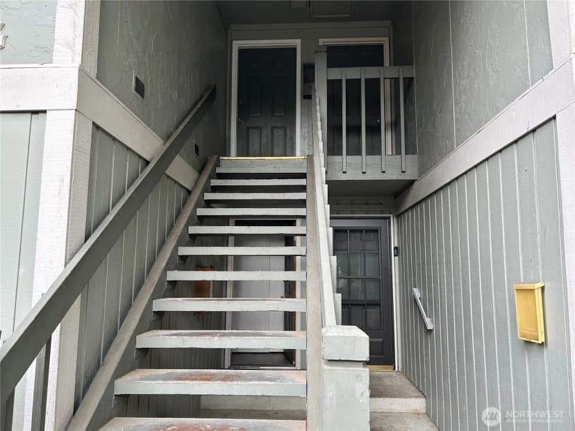 Property photo for 34034 1st Place S #g, Federal Way photo 19