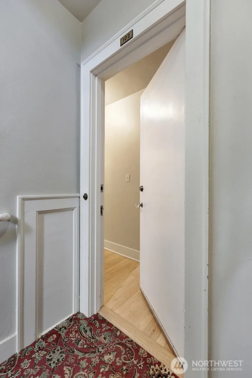 Property photo for 214 16th Avenue E #102, Seattle photo 23