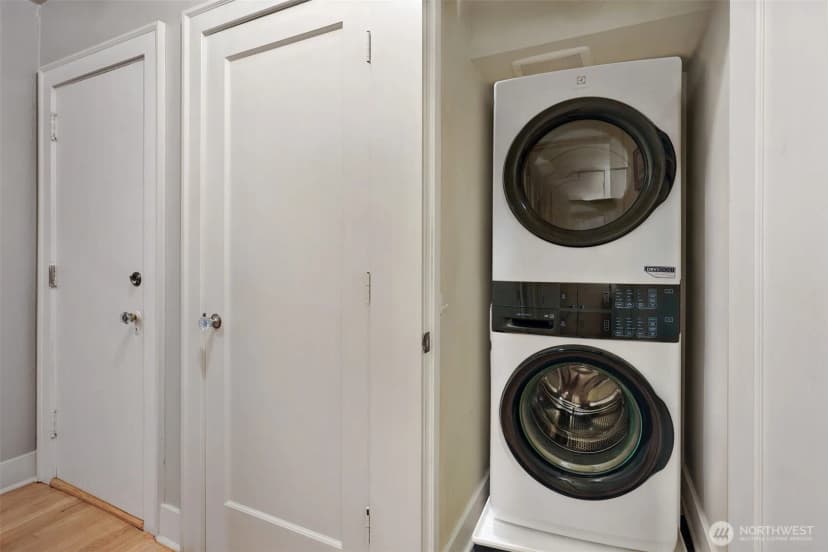 Property photo for 214 16th Avenue E #102, Seattle photo 22