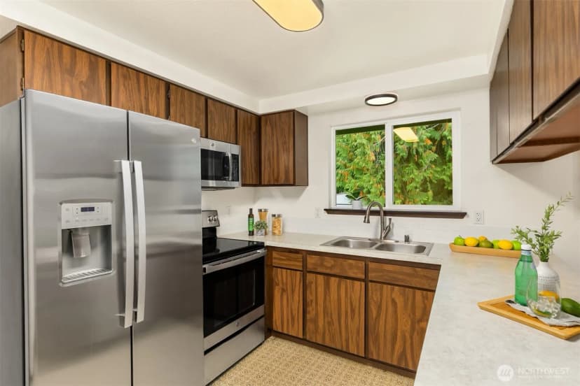 Property photo for 26452 Edgewater Boulevard Nw, Poulsbo photo 7