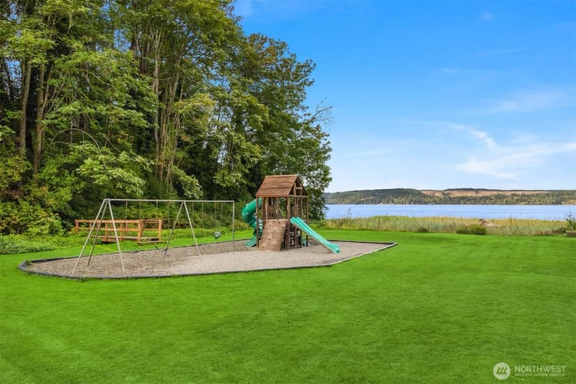 Property photo for 26452 Edgewater Boulevard Nw, Poulsbo photo 23