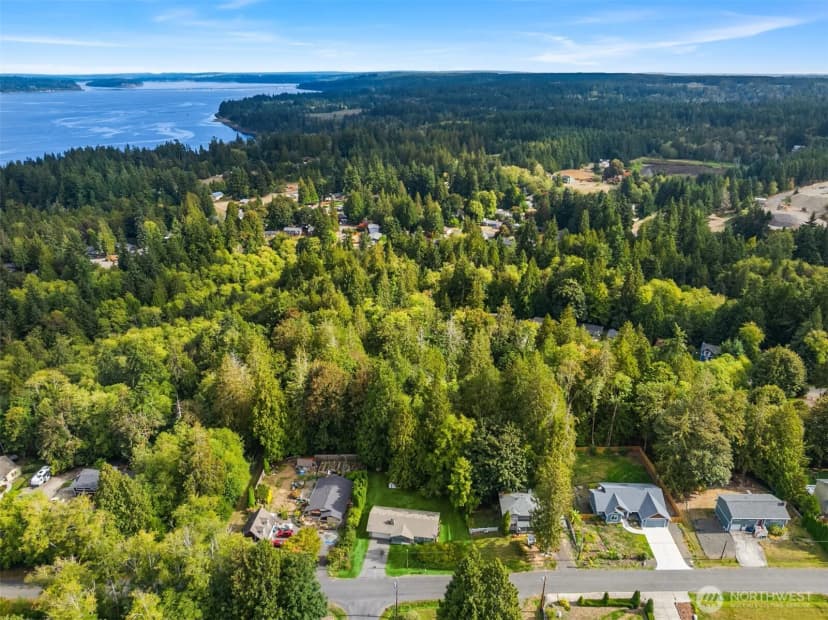Property photo for 26452 Edgewater Boulevard Nw, Poulsbo photo 29
