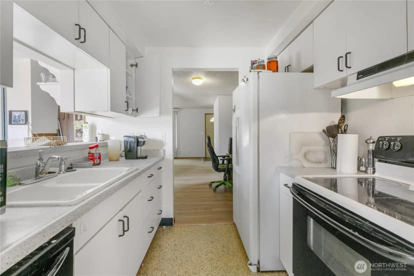 Property photo for 20911 78th Avenue W, Edmonds photo 5