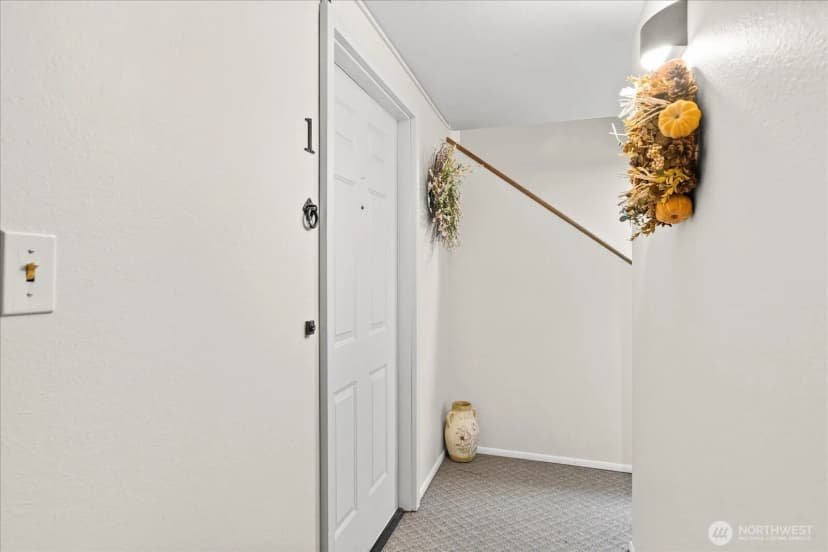 Property photo for 220 Alder Street #1, Edmonds photo 25