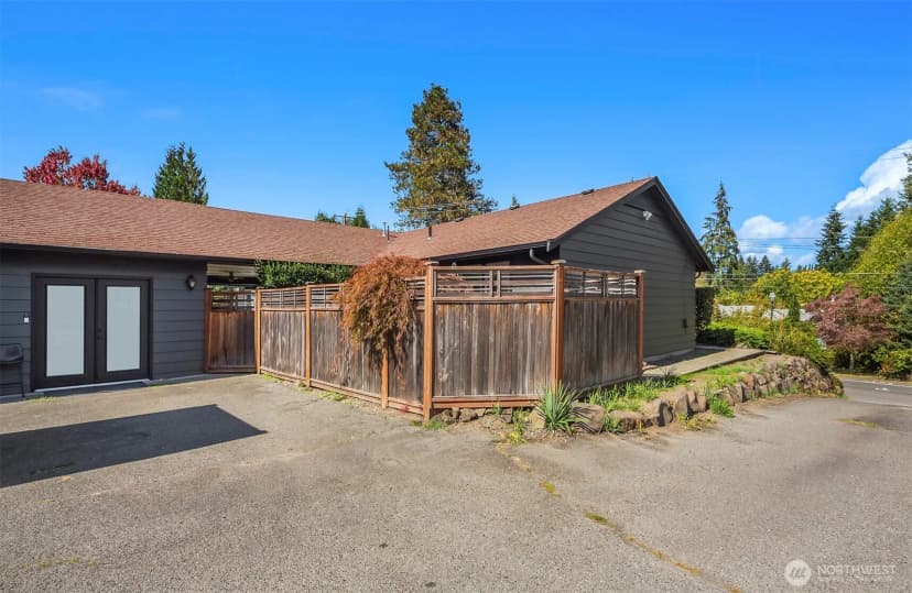 Property photo for 635 Sw 130th Street, Burien photo 27