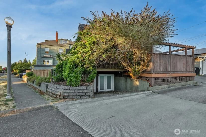 Property photo for 1415 N Steele Street, Tacoma photo 21