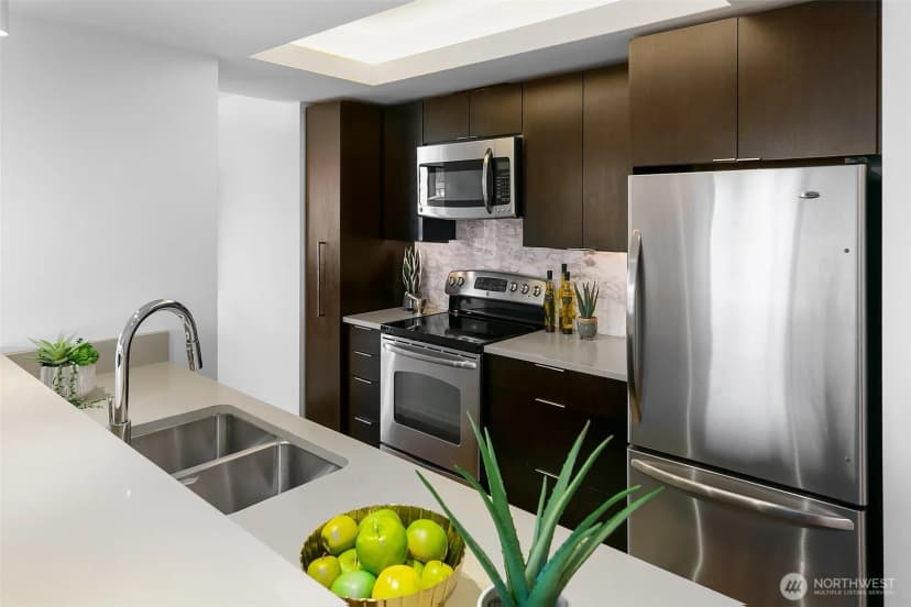 Property photo for 1301 Spring Street #5a, Seattle photo 9