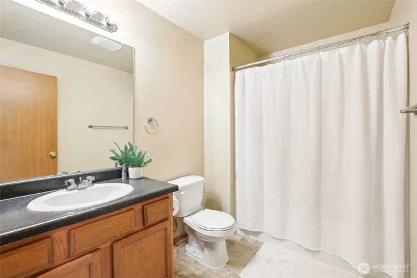 Property photo for 21622 Se 297th Street, Kent photo 15