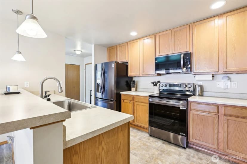 Property photo for 21622 Se 297th Street, Kent photo 5