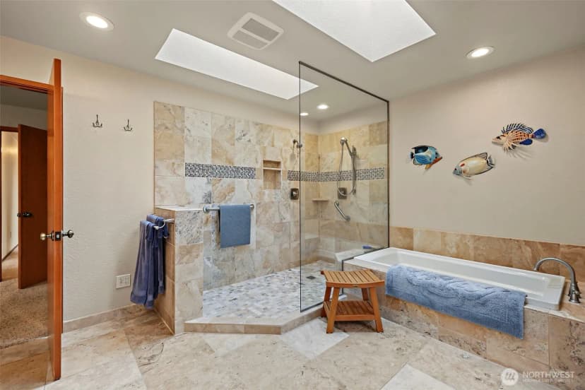 Property photo for 32229 11th Avenue Sw, Federal Way photo 23