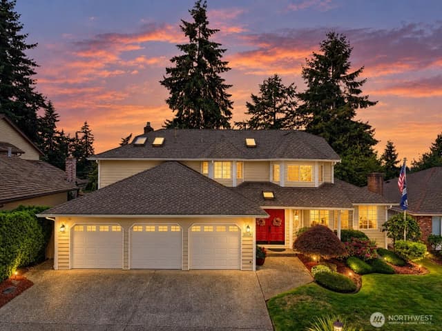 Property photo for 32229 11th Avenue Sw, Federal Way