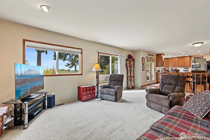 Property photo for 32229 11th Avenue Sw, Federal Way photo 16