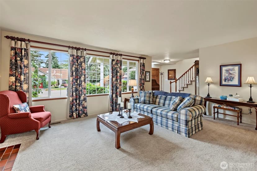 Property photo for 32229 11th Avenue Sw, Federal Way photo 5