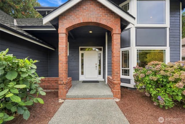 Property photo for 1803 229th Avenue Ne, Sammamish photo 2